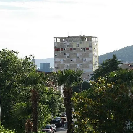 Apartman Spacious In The Center