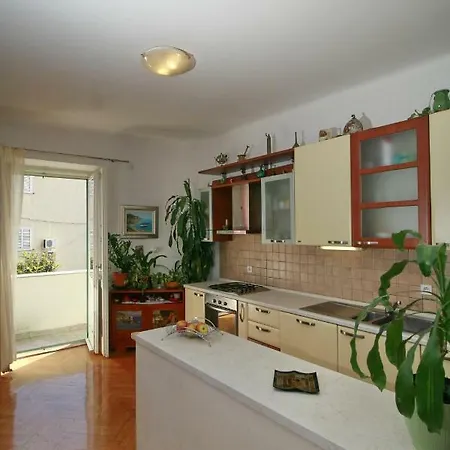 Spacious In The Center Apartment